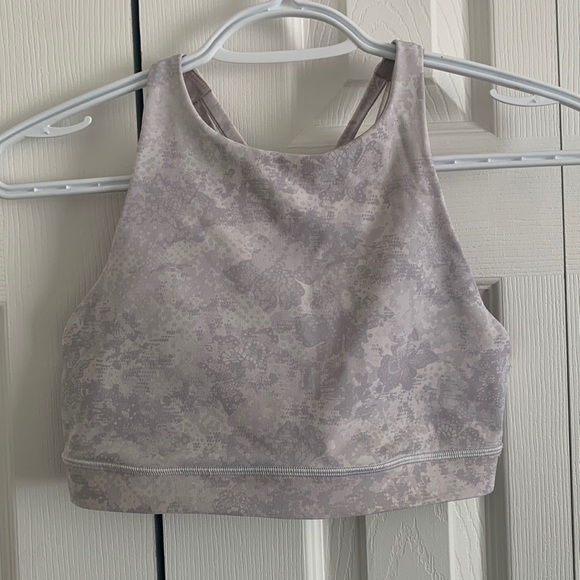 Lululemon high neck energy bra size 6 - Picture 1 of 6
